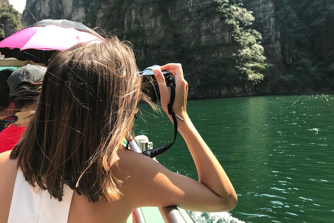 Private Longqing Gorge & Guyaju Cave Day Tour w/ Cruise Ride - Lunch, Timing, and the 8-Hour Rhythm of the Day