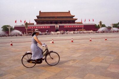 Private Tiananmen Square, Forbidden City and Great Wall Tour - Tiananmen Square: the symbolic start, not just a wide-open photo stop