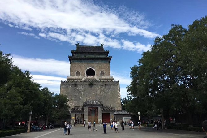 Private Tour: Beijing Hutong Night Walking and snacks Taste - Nanluoguxiang and the hutong mindset: shops, cafés, and alley life