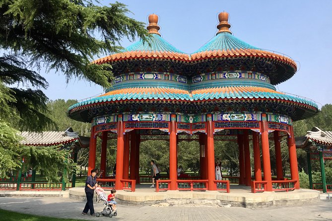 Private Tour to the Temple of Heaven and Tea tasting at the Maliandao Tea city - The guide impact: when the stories make the sights click