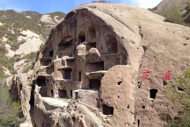 Private Transfer to Longqing Gorge and Guyaju Caves Excursion by English Driver - The private English driver: practical value you’ll feel all day