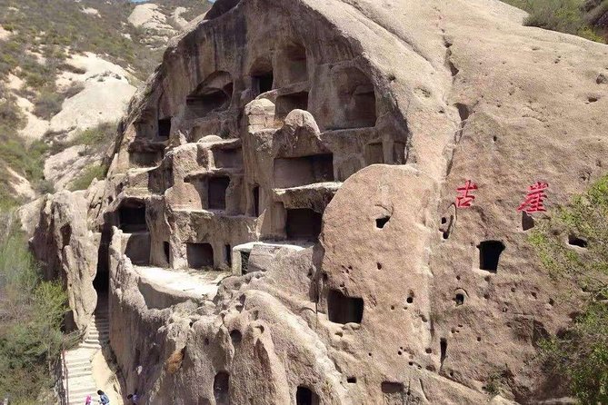 Private Transfer to Longqing Gorge and Guyaju Caves Excursion by English Driver - Longqing Gorge on-site: what to focus on during your 3 hours