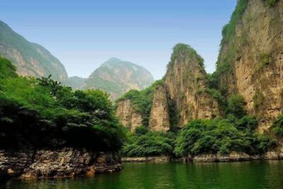 Private Transfer to Longqing Gorge and Guyaju Caves Excursion by English Driver - Getting to Longqing Gorge from Beijing without the hassle