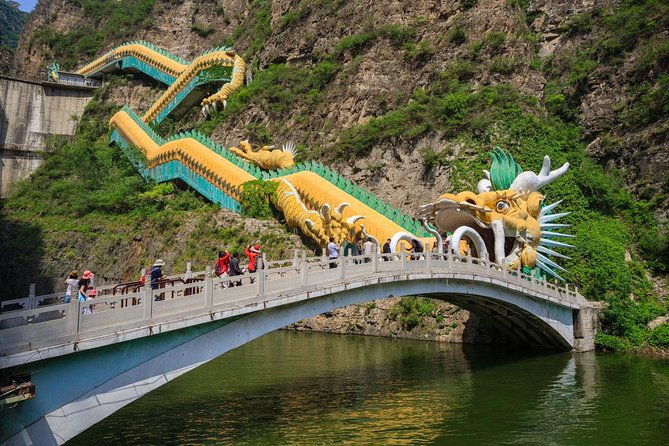 Private Transfer to Longqingxia: For Ravine Tours & Ice Festival - Transport That Fits: Vehicles, Group Size, and How It Affects Comfort