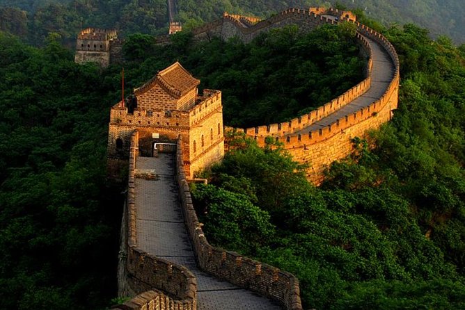 Round-Trip Private Transfer from Your hotel in Beijing to Great wall at Mutianyu - 7:00 am pickup in Beijing: where your day really begins