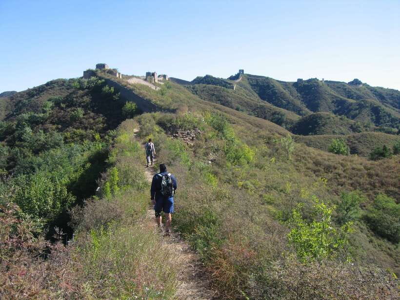 Self-guided challenging hiking from Jinshanling to Gubeikou - From Beijing pickup to the East-Five-Eye watchtower climb