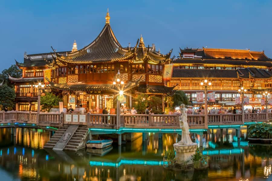Shanghai:Old Town, Yu Garden, Zhujiajiao Water Town Bus Tour - How the 1-day schedule saves you from Shanghai overload