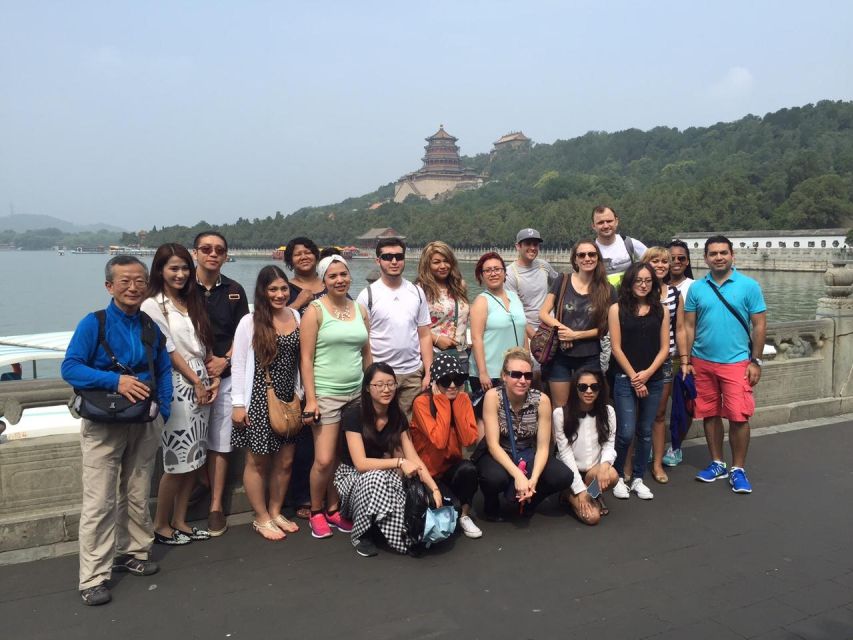 Small-Group Beijing City Highlights Tour With Lunch - Pearl gallery or silk museum: useful cultural stops or a sales detour?