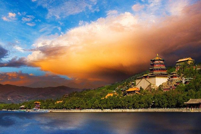Small-Group Coach Tour: City Highlights of Beijing Including Lunch - Tiananmen Gate square: fast orientation before the palaces