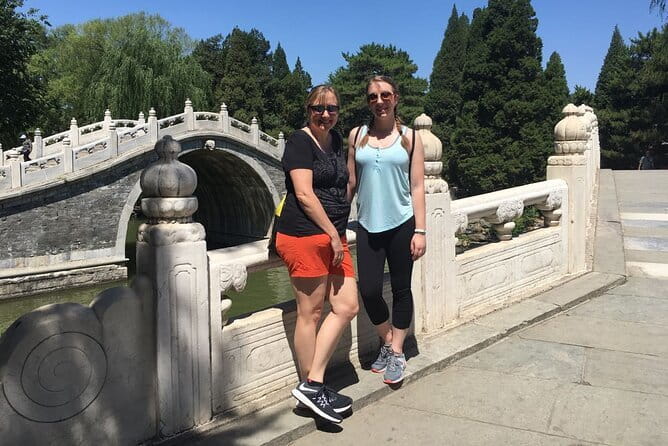 Summer Palace Walking Tour - Meeting Roy Li: Metro Line 4, Exit C (No Guessing Game)