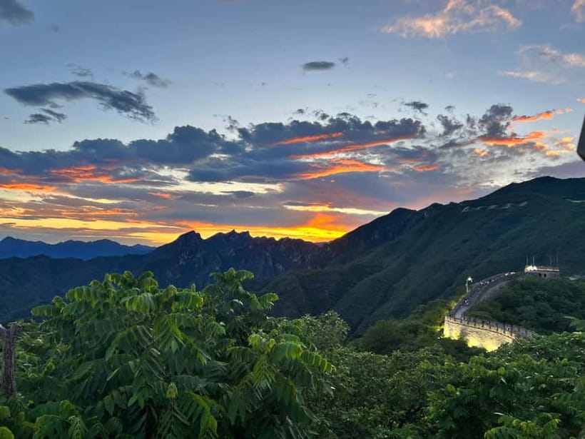 Sunset Glow at Mutianyu Great Wall Night Bus Tour+Ticket - Key things that make this night tour worth your time