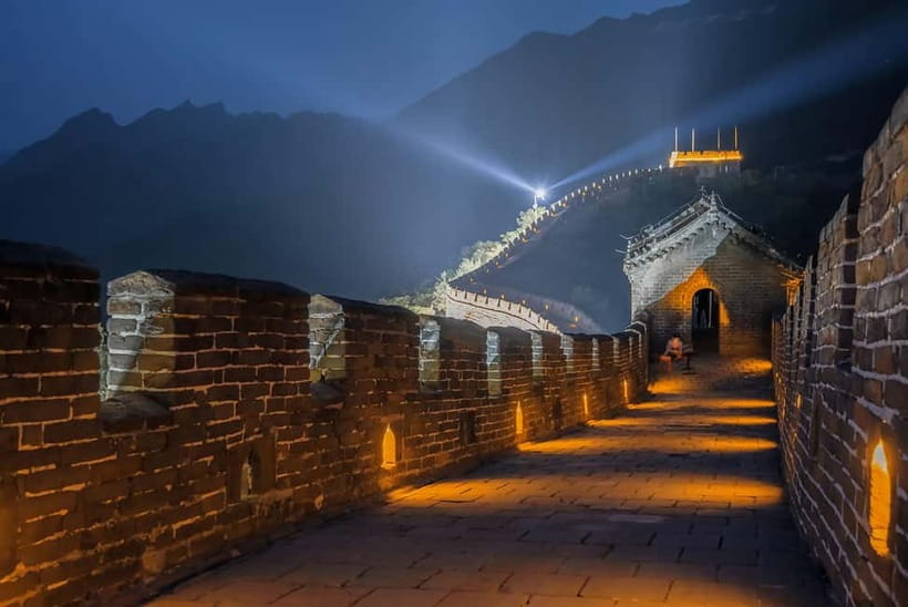 Sunset Glow at Mutianyu Great Wall Night Bus Tour+Ticket - Crowd Control: Why Mutianyu at Night Beats the Big Daytime Rush