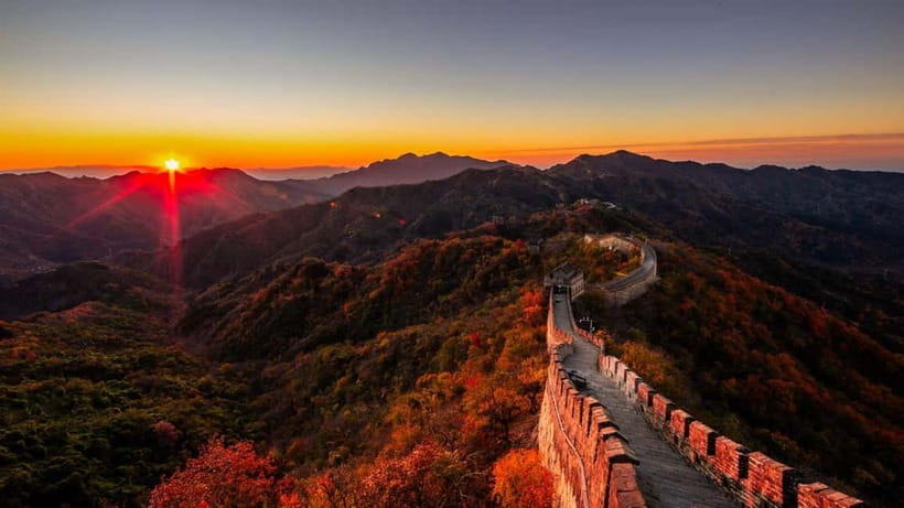 Twilight Glow at Badaling Great Wall Evening Bus Tour+Ticket - Crowds, Photos, and the Golden-Hour Mindset